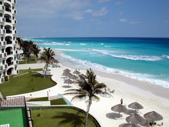 Cancun Royal Mayan beach