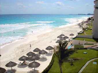 Cancun Royal Mayan beach