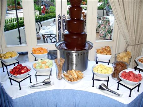 Marriott Ihilani brunch chocolate fountain