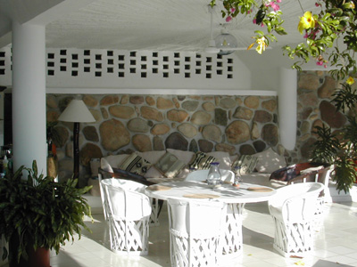 Ocho Cascadas dining area
