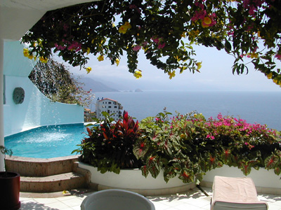 Ocho Cascadas view of pool from dining area