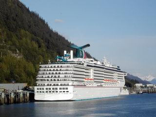 Juneau Alaska cruiseship dock