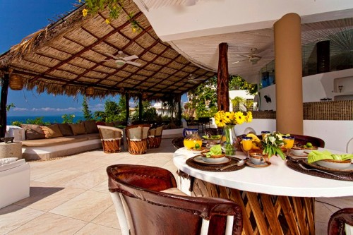 New Ocho Cascadas Villa 4 dining area