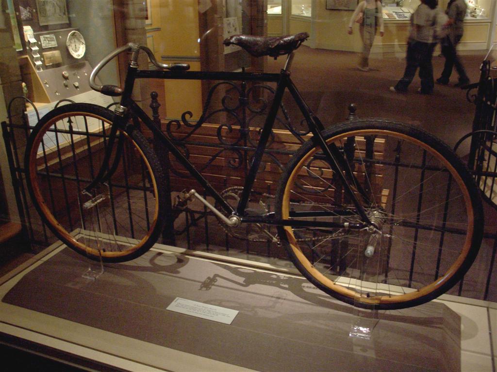 Smithsonian Air & Space Museum, Wright Brothers bicycle